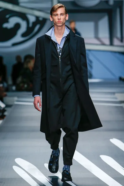Look 42